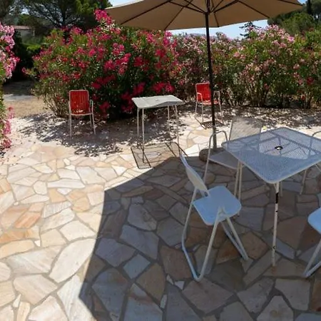 Aia - Goelba * Lacona