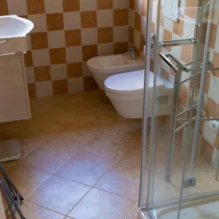 Aia - Goelba Villa *