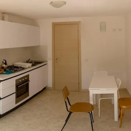 Aia - Goelba * Lacona